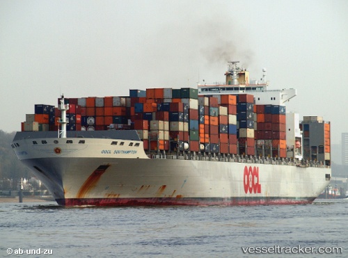Ship carrying throughflow samples from Kalimantan to Southampton